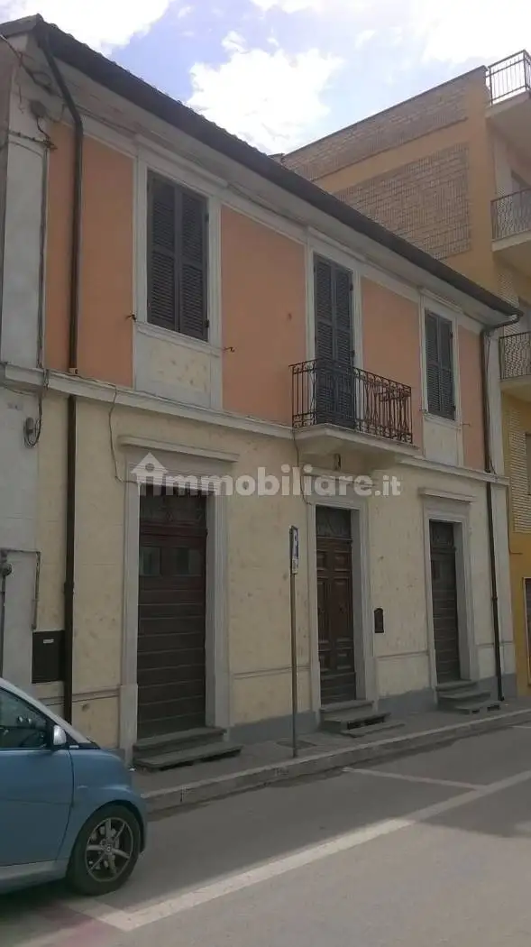 Palazzo - Edificio in vendita a San Benedetto dei Marsi