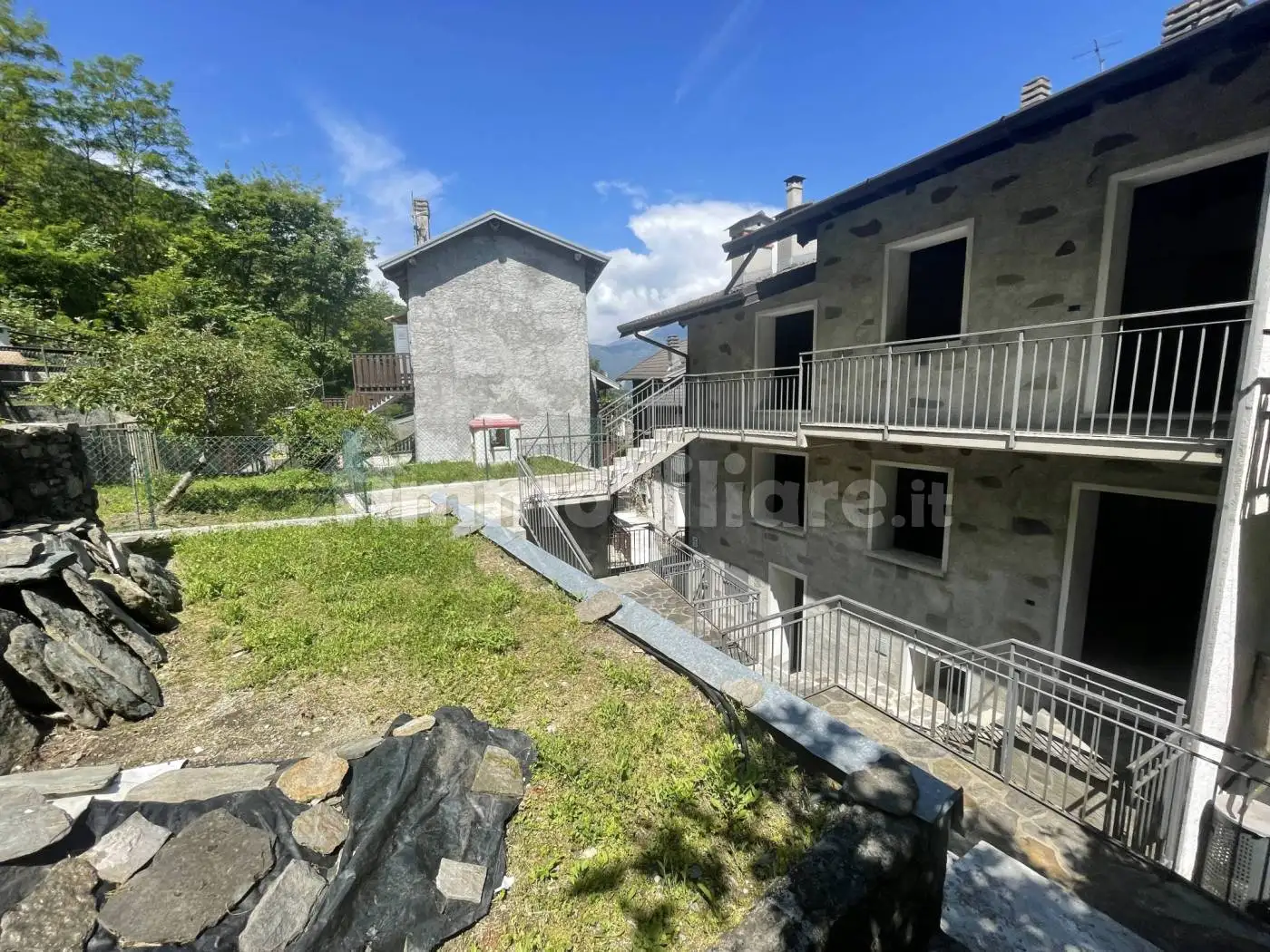 Appartamento in vendita a Piantedo