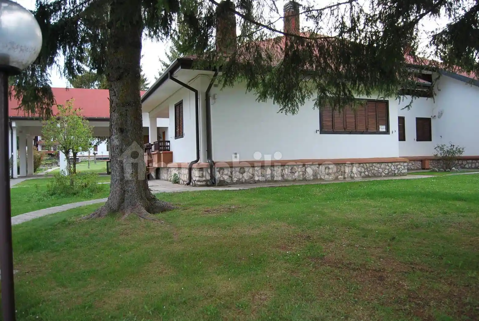 Villa plurifamiliare 300 m², Pescasseroli - foto 2