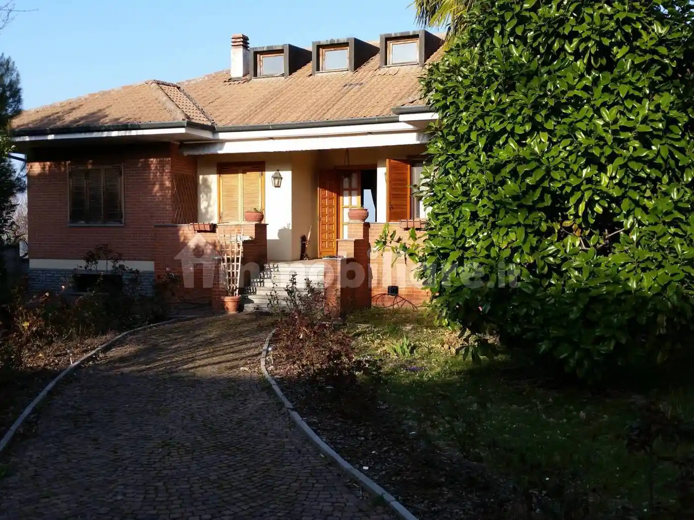 Villa in vendita a Montiglio Monferrato