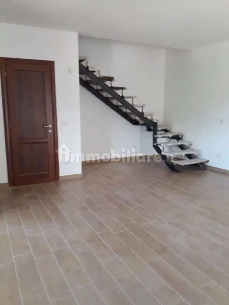 Terratetto unifamiliare 80 m², L'Aquila - foto 2