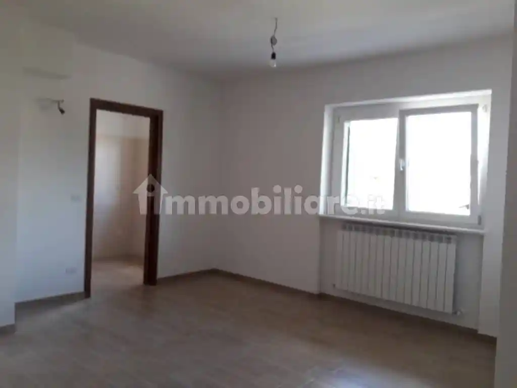 Terratetto unifamiliare 80 m², L'Aquila - foto 4