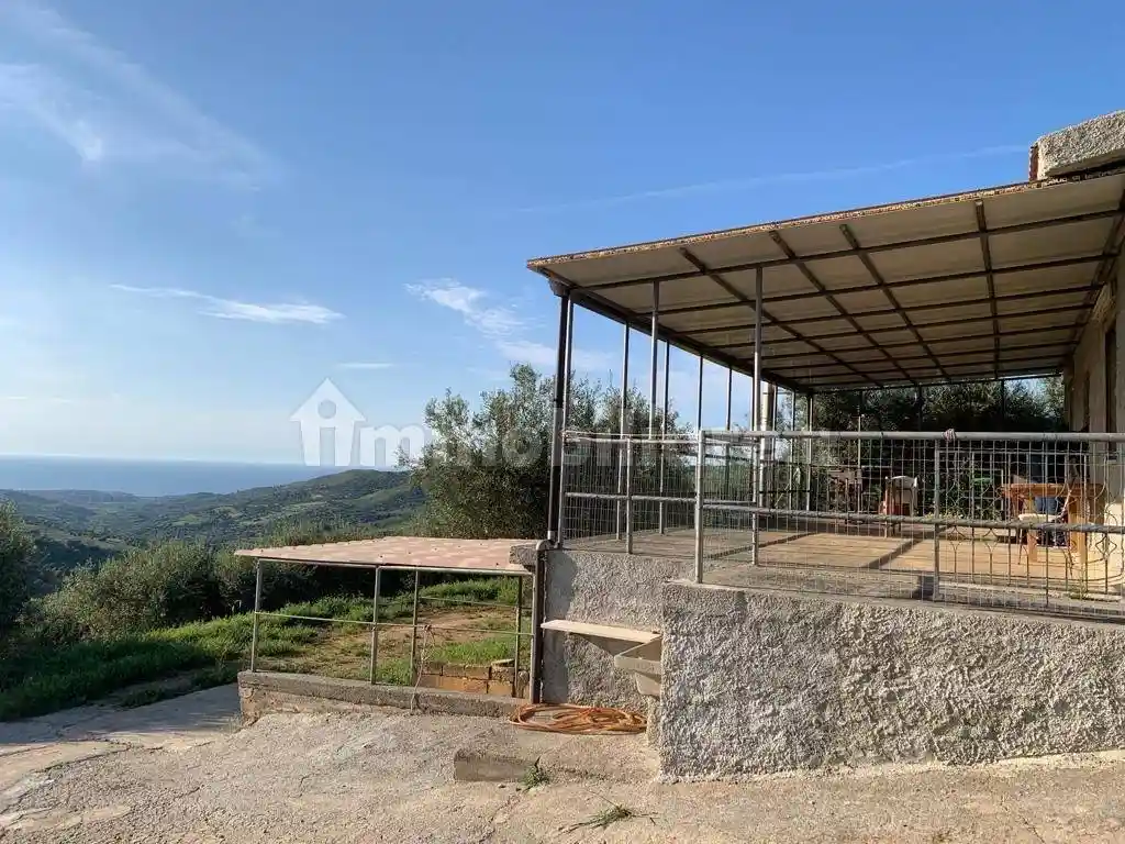 Villa in vendita a Collesano