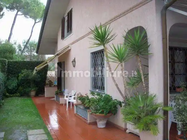 Villa in affitto a Forte dei Marmi