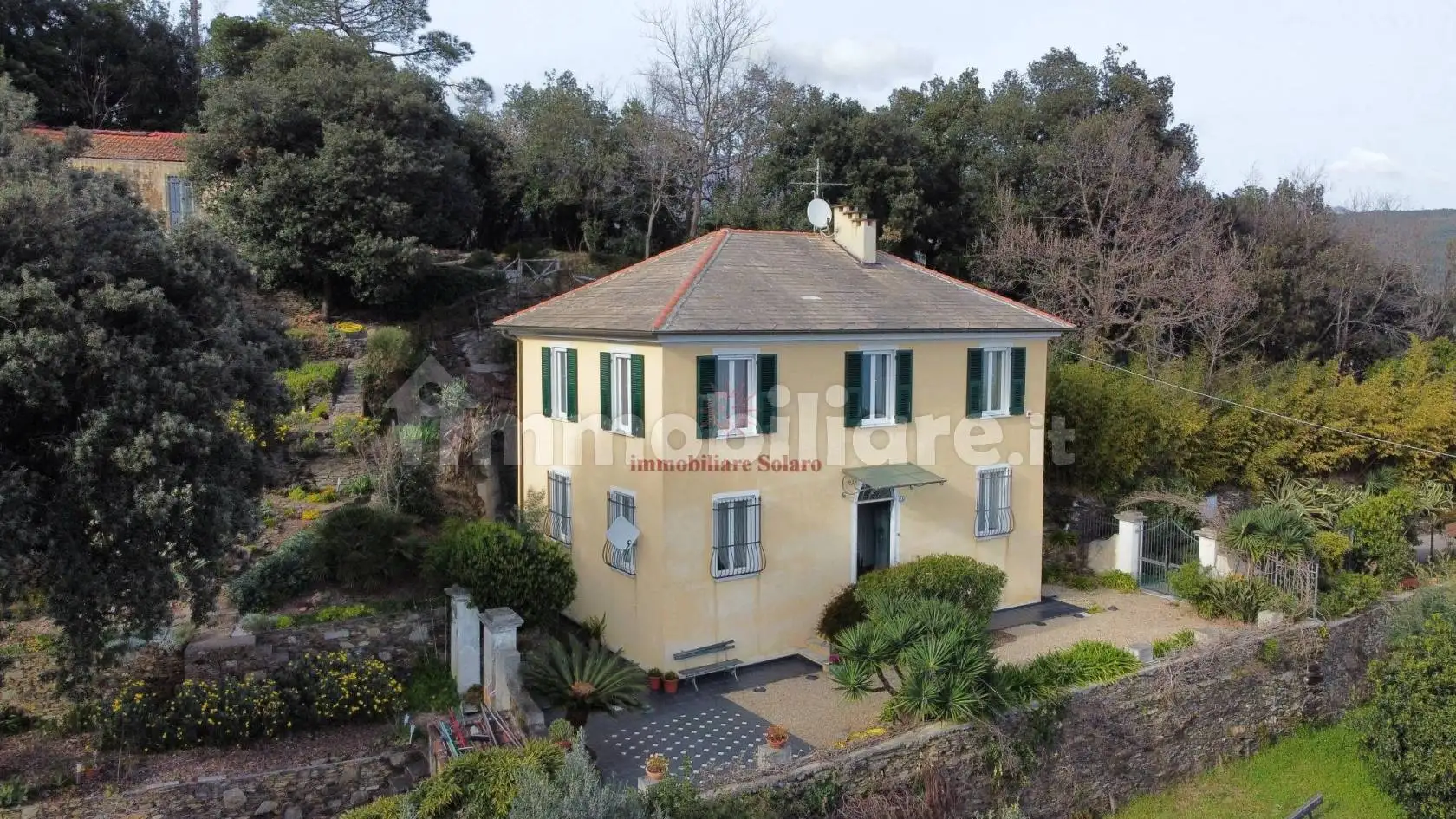 Villa in vendita a Varazze