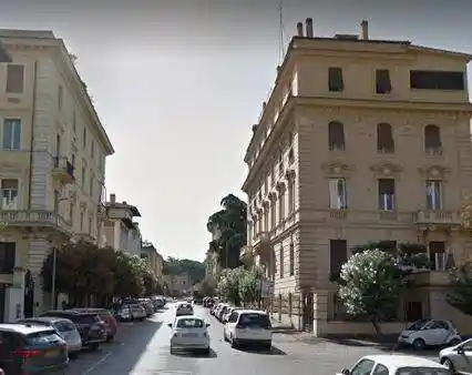 Palazzo - Edificio in vendita a Roma