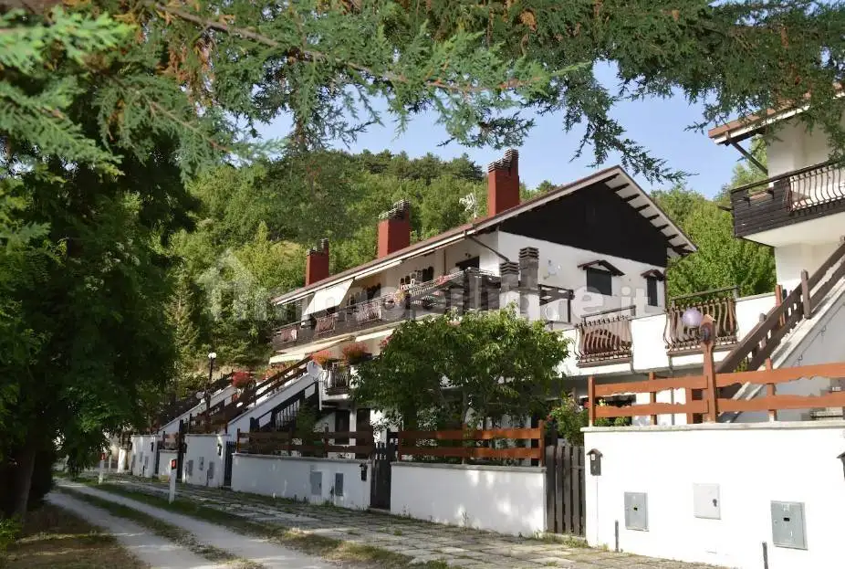 Appartamento in vendita a Lucoli