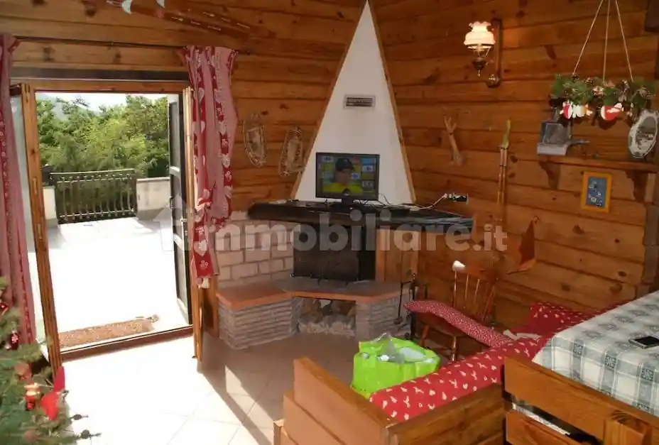 Trilocale via del Colle 6, Spogna Spognetta, Lucoli - foto 2