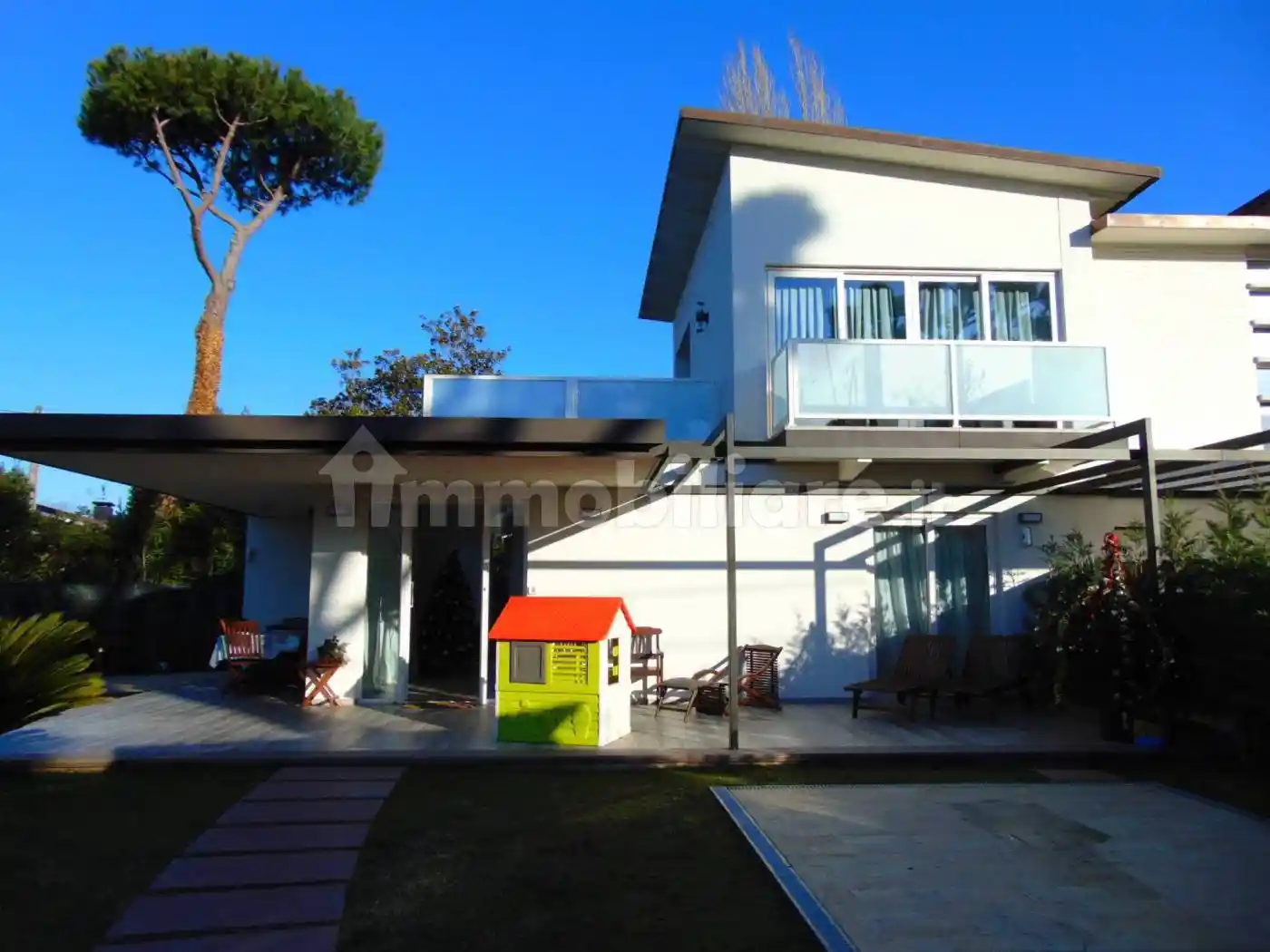Villa in affitto a Pietrasanta