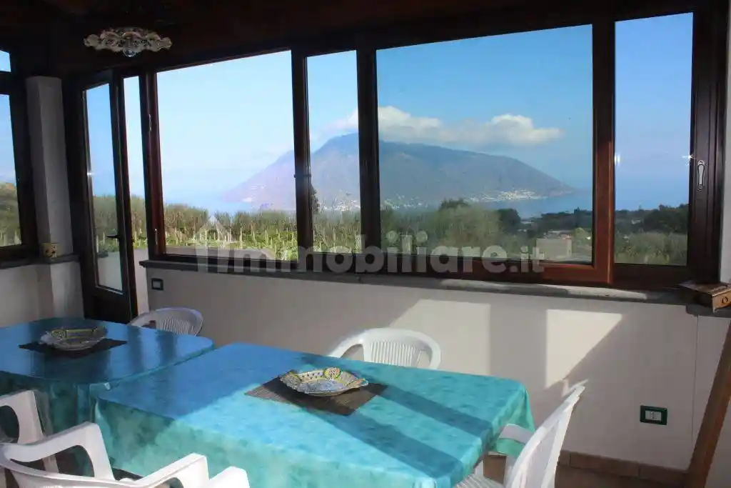 Villa in vendita a Lipari