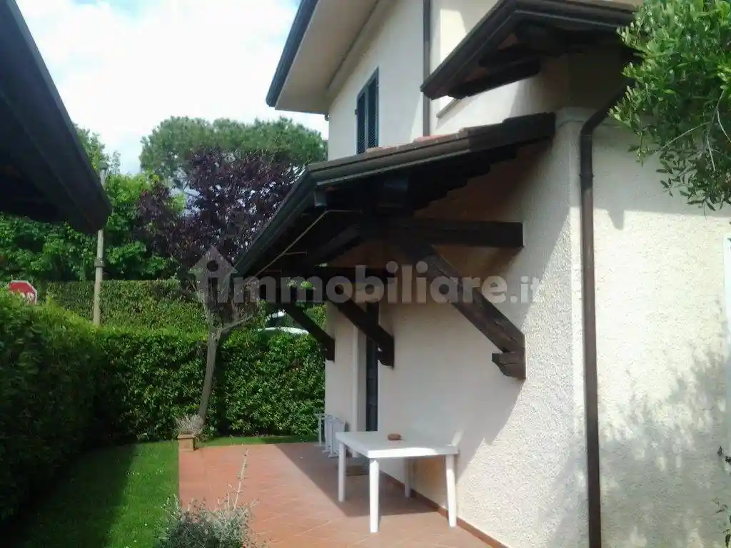 Villa in affitto a Forte dei Marmi