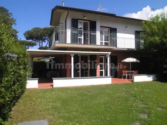 Villa in affitto a Forte dei Marmi