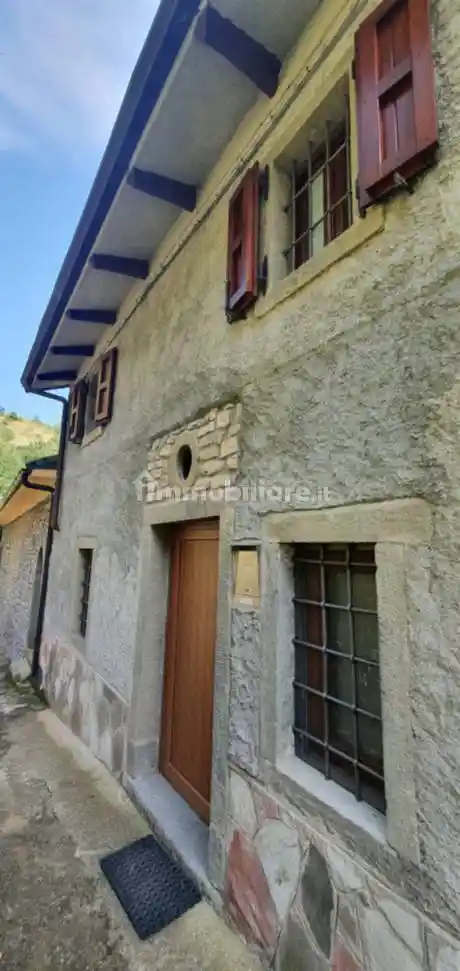 Casa indipendente in vendita a Comano