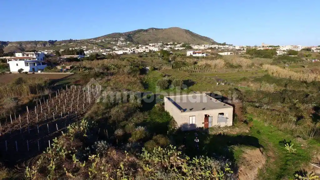 Rustico - Casale in vendita a Lipari