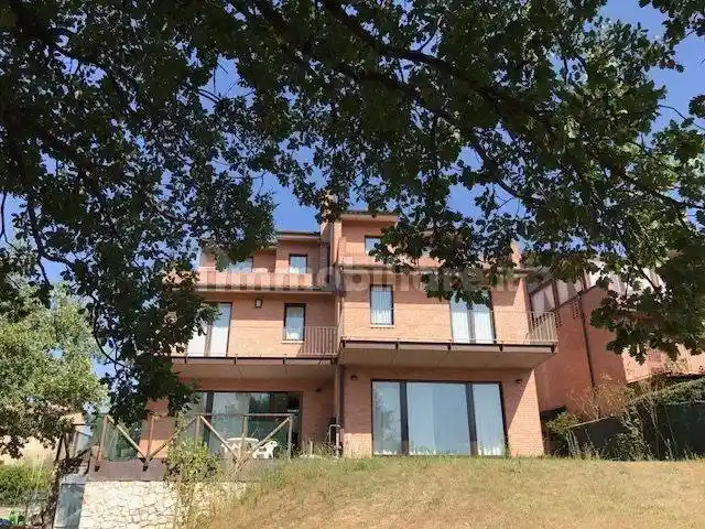 Villetta a schiera in affitto a Asciano