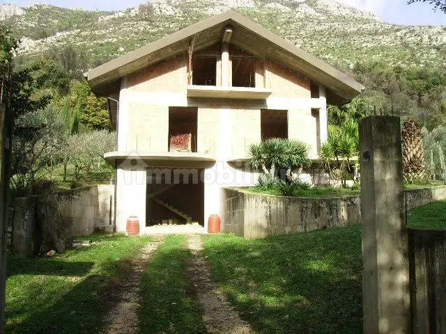 Casa indipendente in vendita a Pietravairano