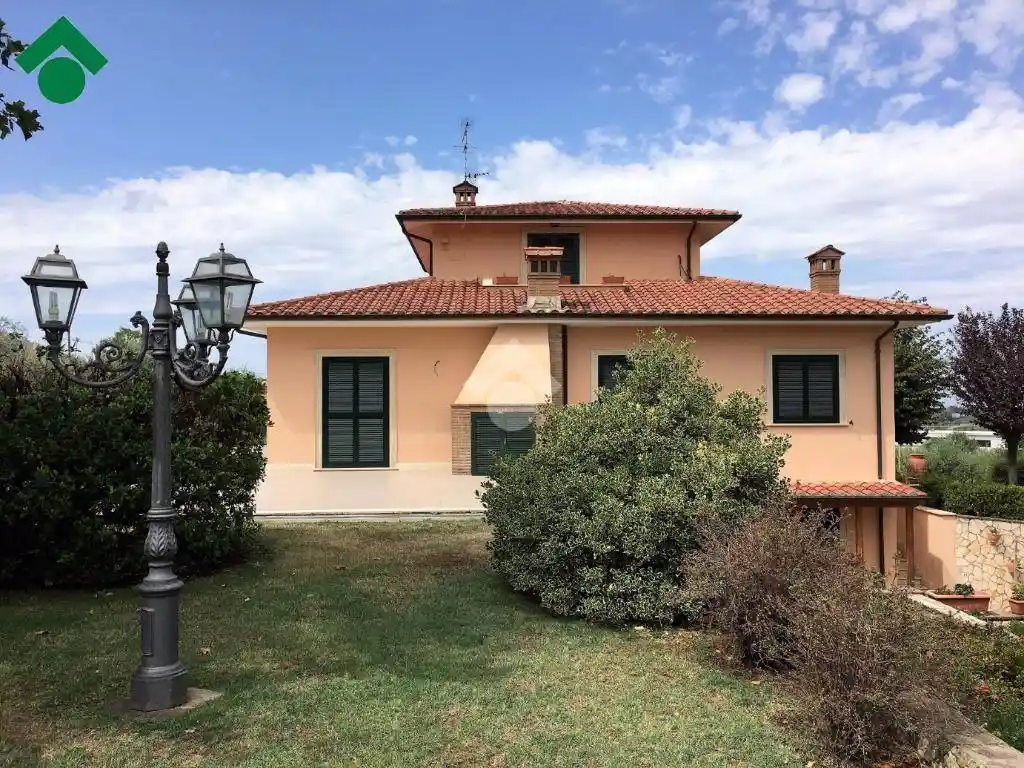 Villa in vendita a San Cesareo