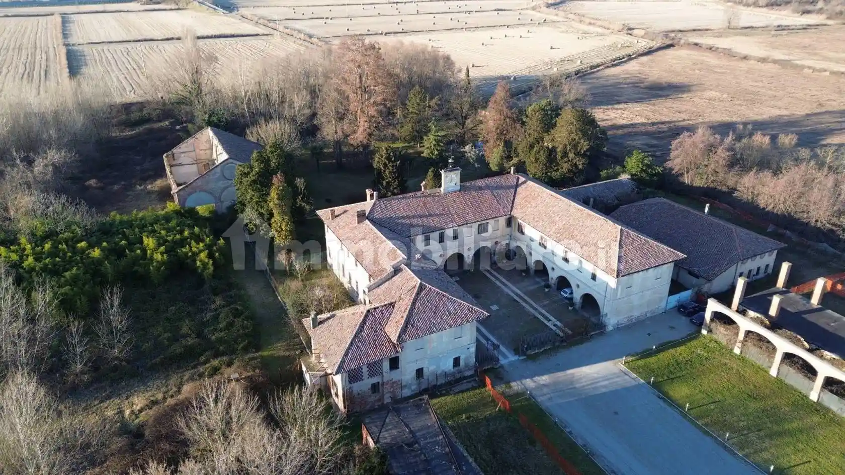 Villa in vendita a Zibido San Giacomo