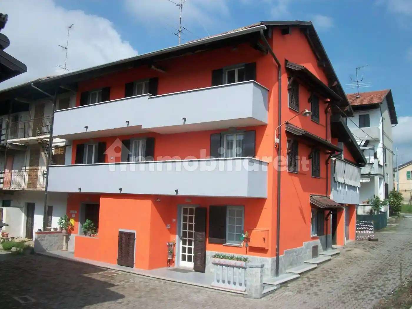 Appartamento in vendita a Borgomanero