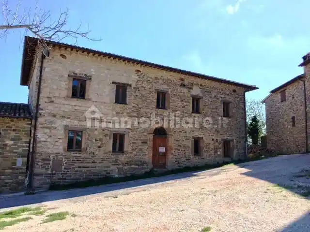Casa indipendente in vendita a San Severino Marche