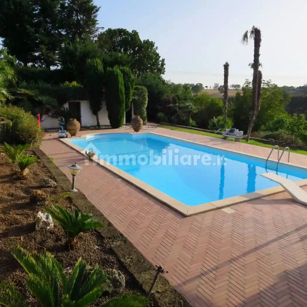 Villa in vendita a Sacrofano