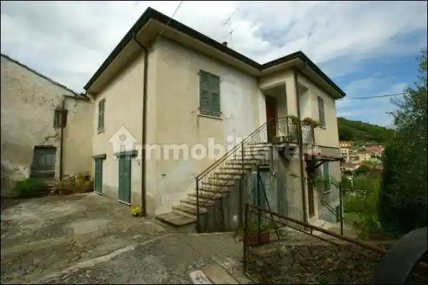 Villa in vendita a Ameglia
