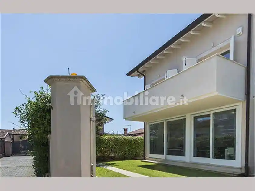 Villa in vendita a Forte dei Marmi