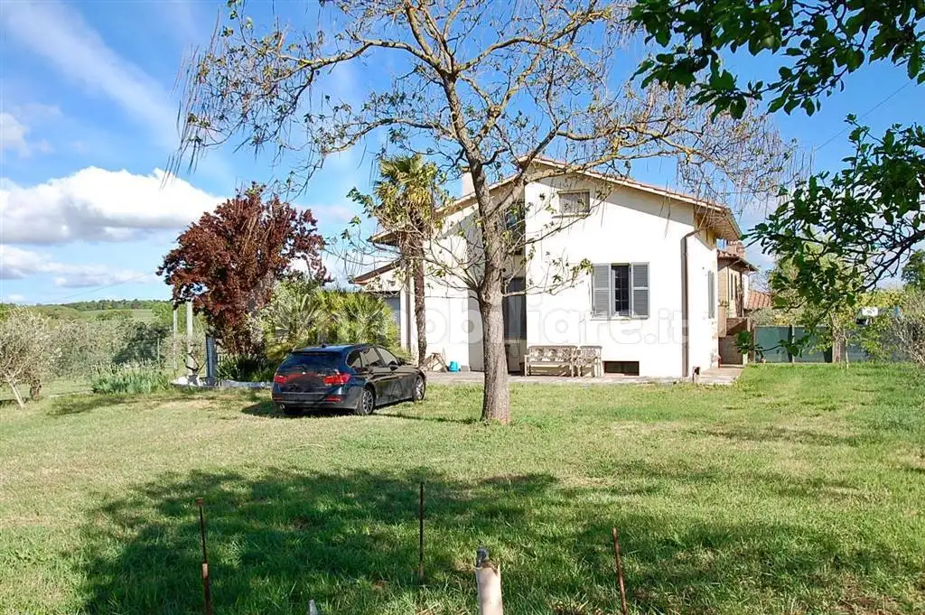 Casa indipendente in vendita a Castiglione del Lago