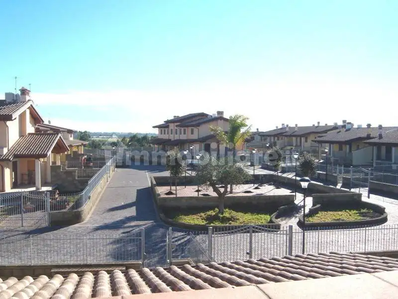 Villa in vendita a Ladispoli