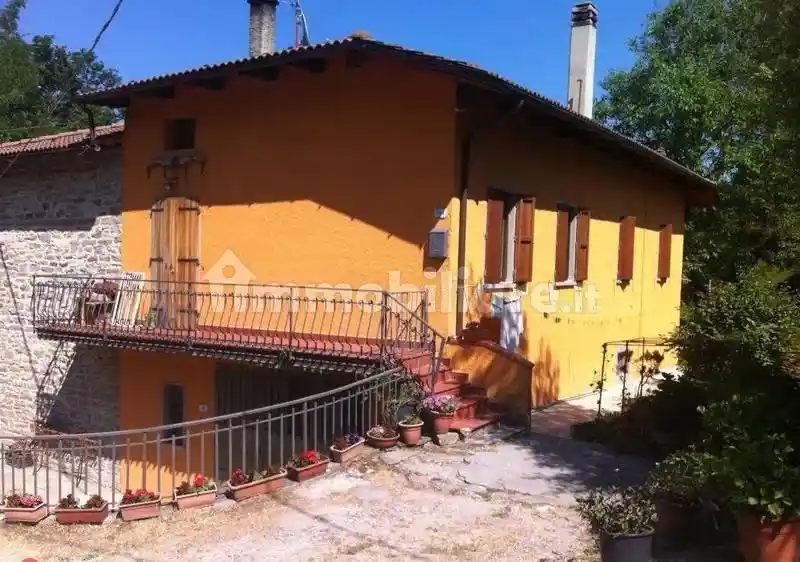 Casa indipendente in vendita a Firenzuola