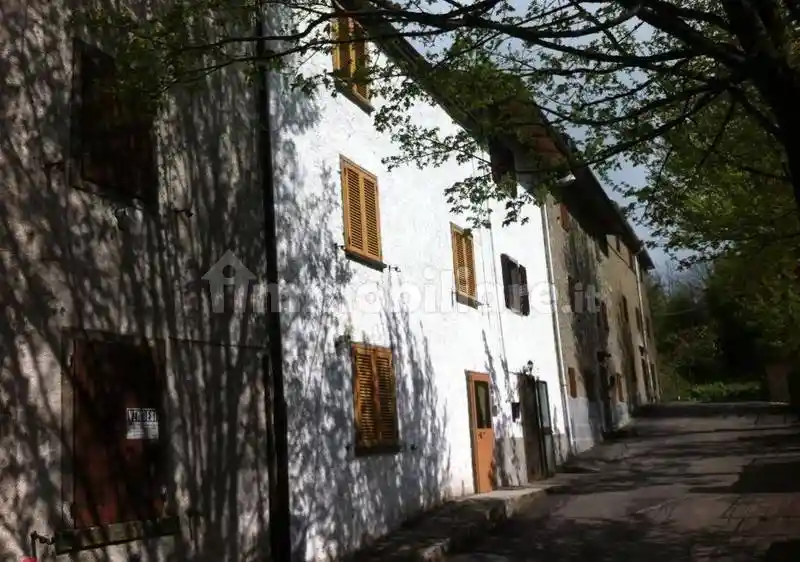 Casa indipendente in vendita a Firenzuola