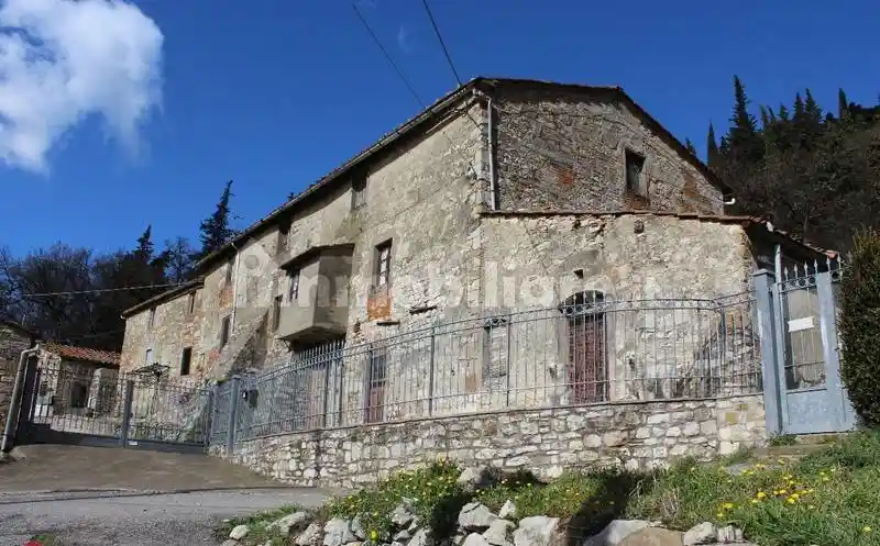 Rustico - Casale in vendita a Vaiano