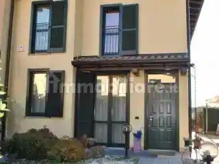Villetta a schiera in vendita a Somma Lombardo