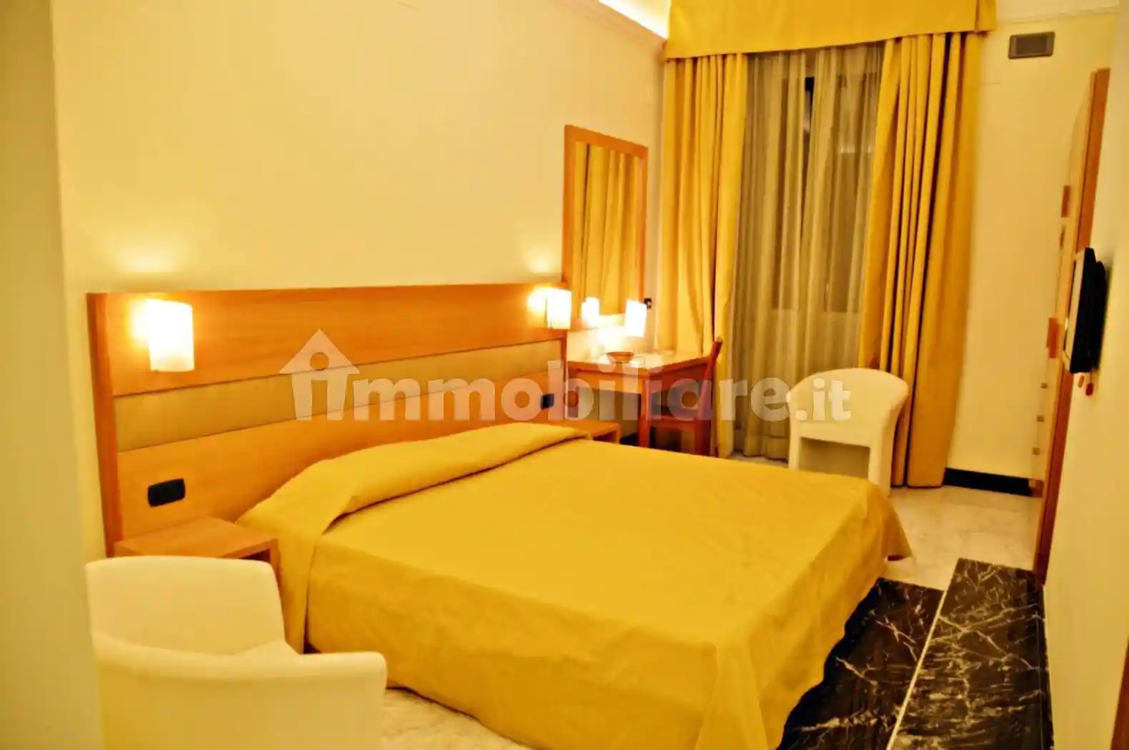 Palazzo - Edificio in vendita a Roma