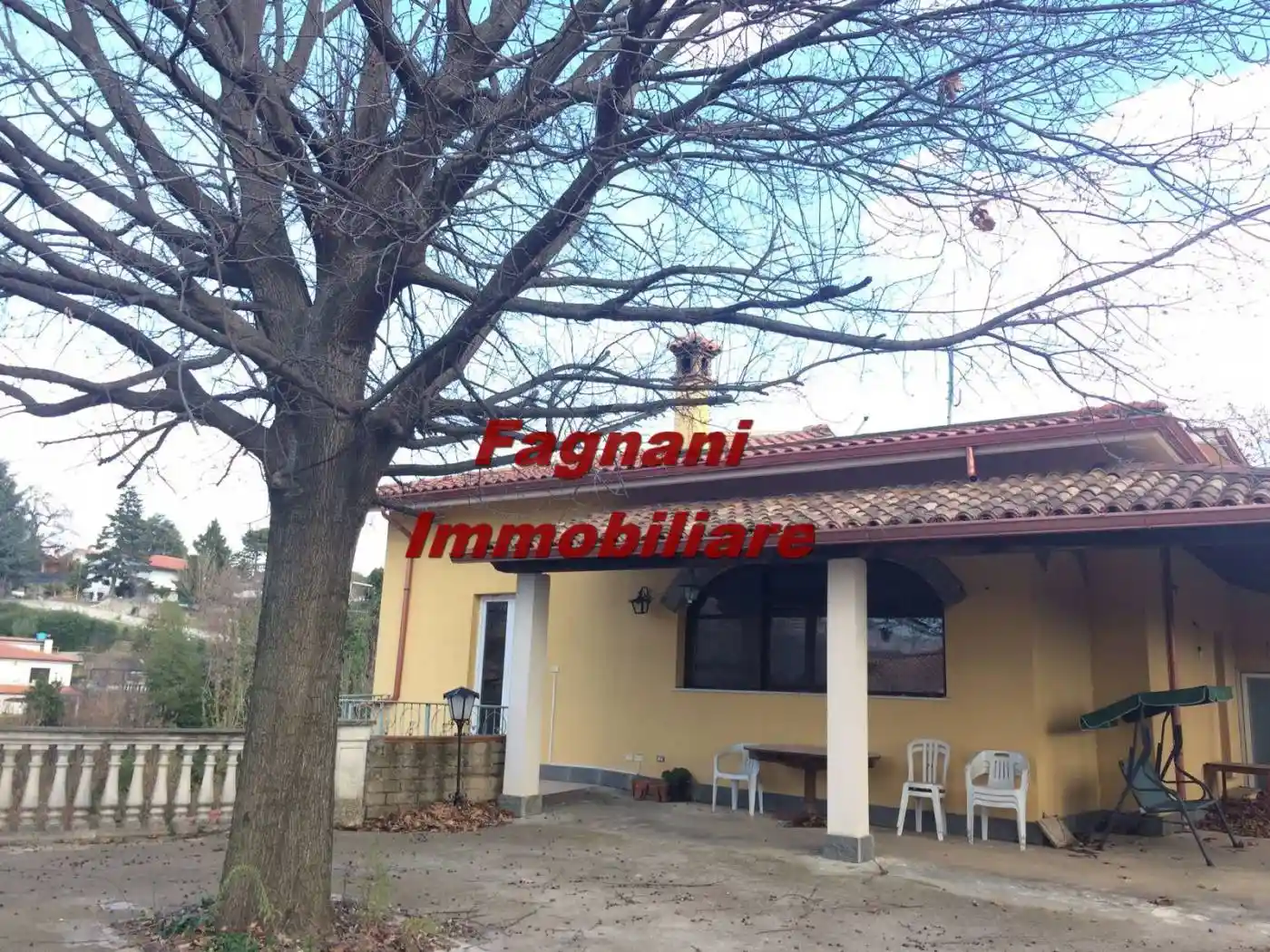 Villa in vendita a Lariano