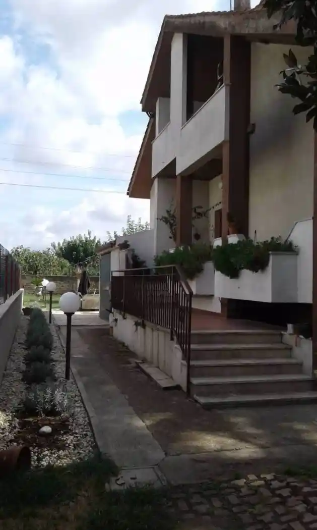 Villa in vendita a Aprilia