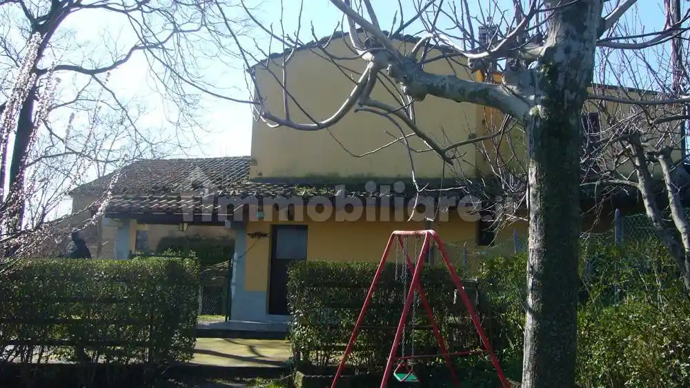 Casa indipendente in vendita a Tavoleto