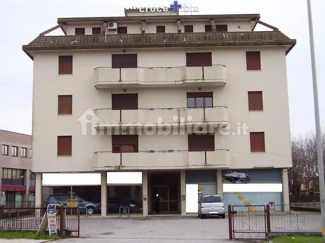 Palazzo - Edificio in vendita a Conegliano