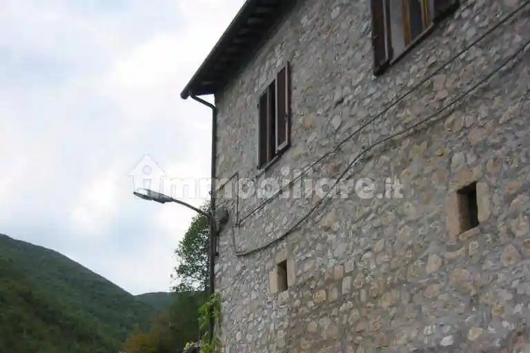 Terratetto unifamiliare via Antonio Laureti 2, Vallo di Nera - foto 3