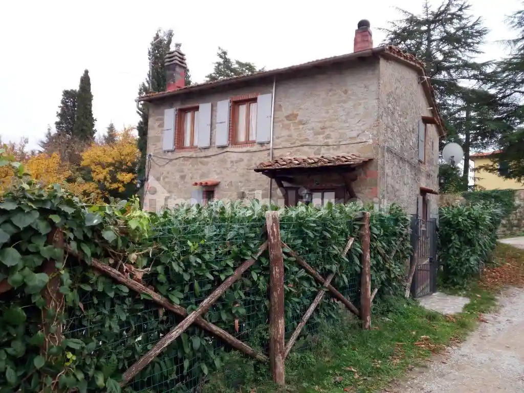 Rustico - Casale in vendita a Bucine
