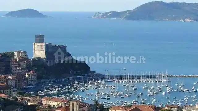 Appartamento in vendita a Lerici