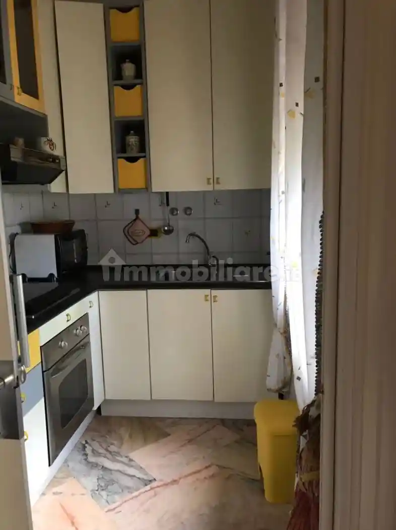 Appartamento via Emilio Alessandrini 8, Genzano di Lucania - foto 3