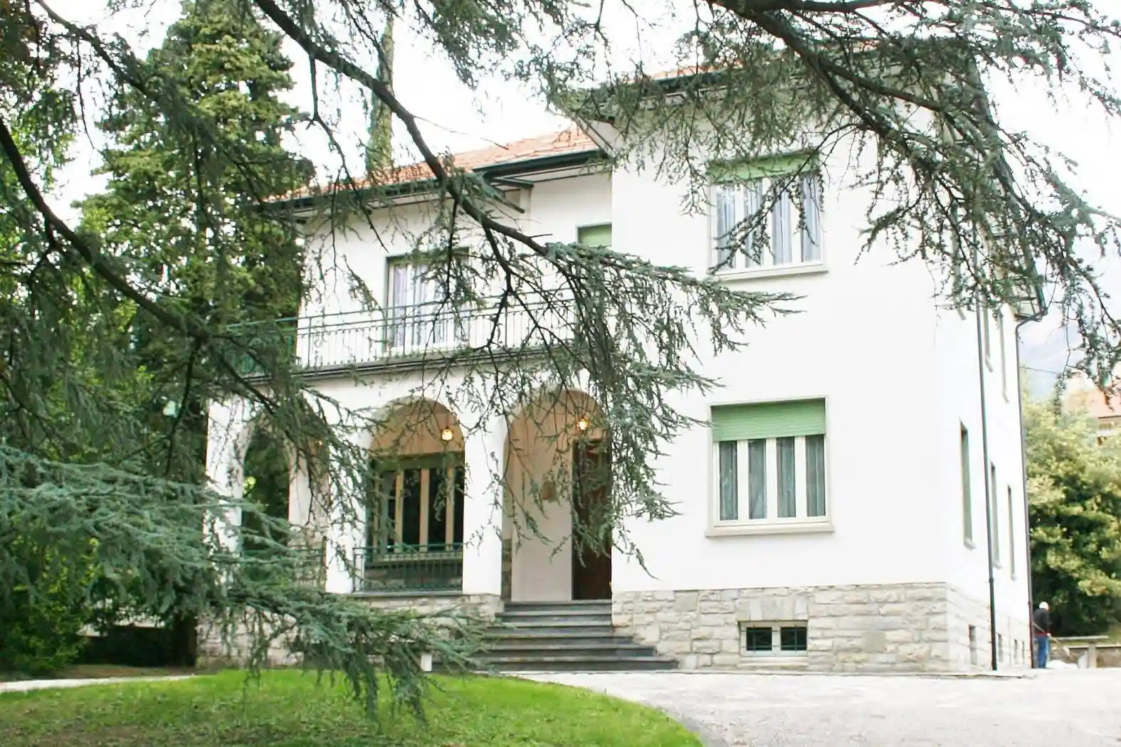 Villa in vendita a Mandello del Lario
