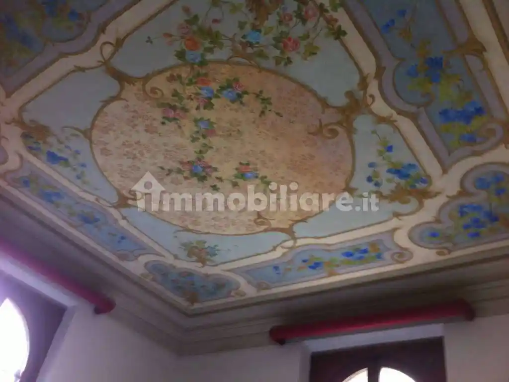 Palazzo - Edificio in vendita a Firenze