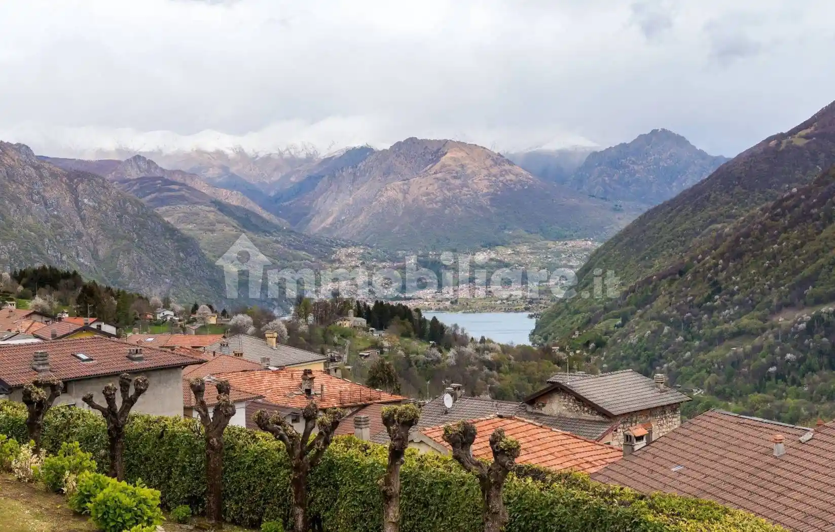 Palazzo - Edificio in vendita a Alta Valle Intelvi