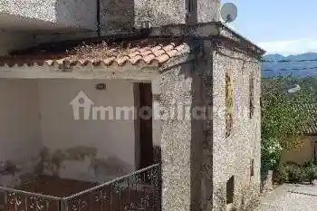 Rustico - Casale in vendita a Roccafluvione