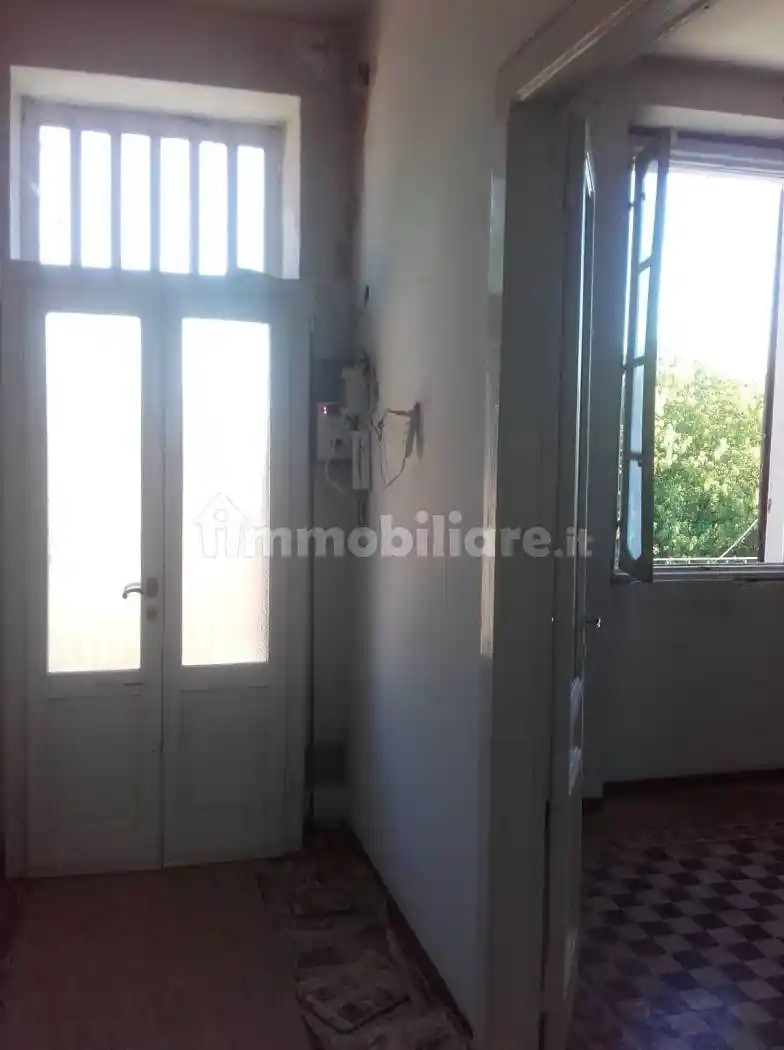 Quadrilocale via Cesare Correnti 39, Centro Storico, Pavia - foto 2