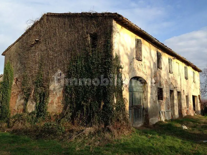 Rustico - Casale in vendita a Forlì