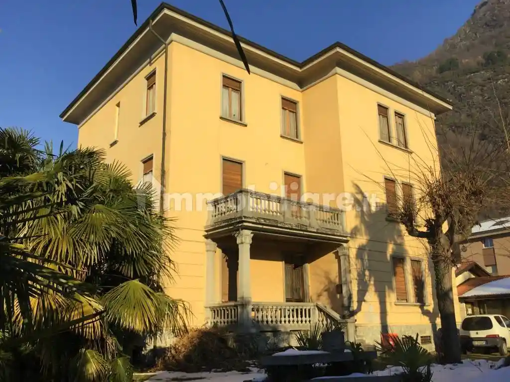 Villa in vendita a Novate Mezzola