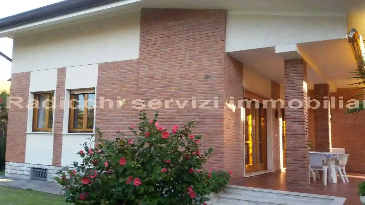 Villa in affitto a Forte dei Marmi